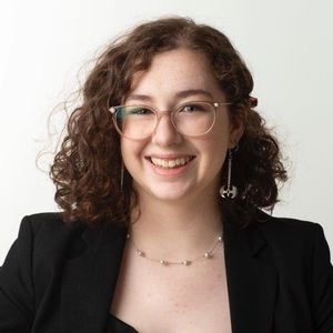 Meet your Posher, Liz